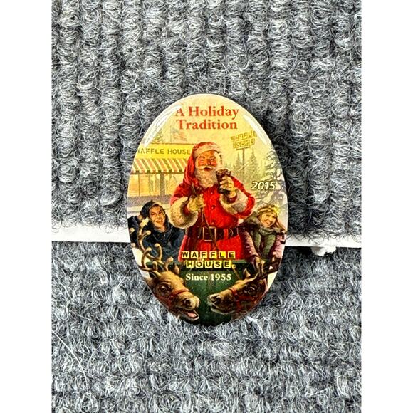 Waffle House Christmas Pinback 2015 Holiday Tradition Collectible Memorabilia - Picture 1 of 4